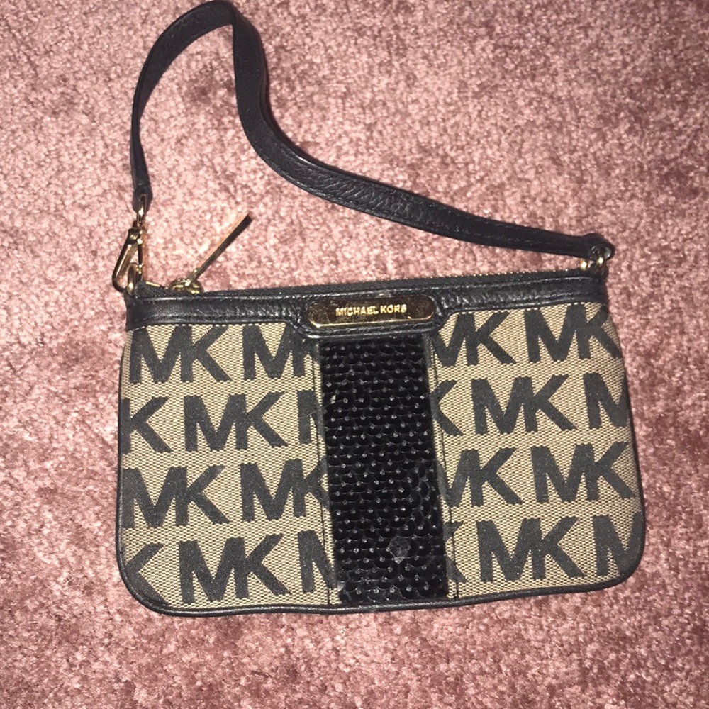 Michael Kors Wristlet